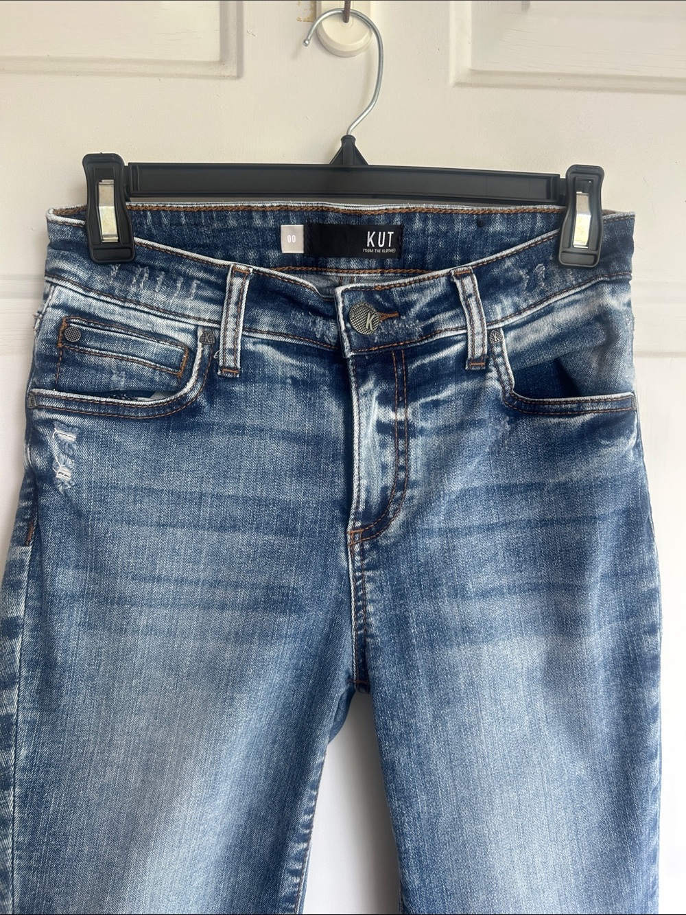 Kut From The Kloth Catherine Boyfriend Distressed Skinny Jeans - Picture 6 of 10